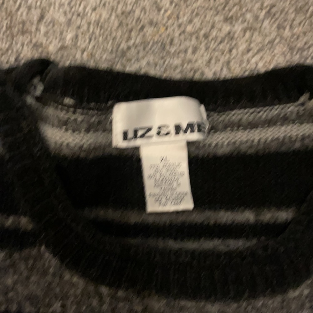 Sweater - Picture 2 of 3